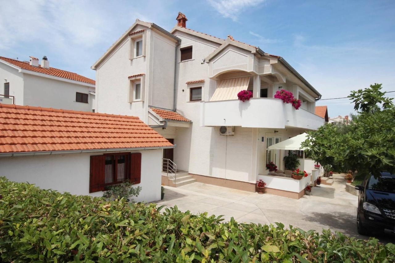 Small Apartment For A Great Holiday Zadar Exterior photo